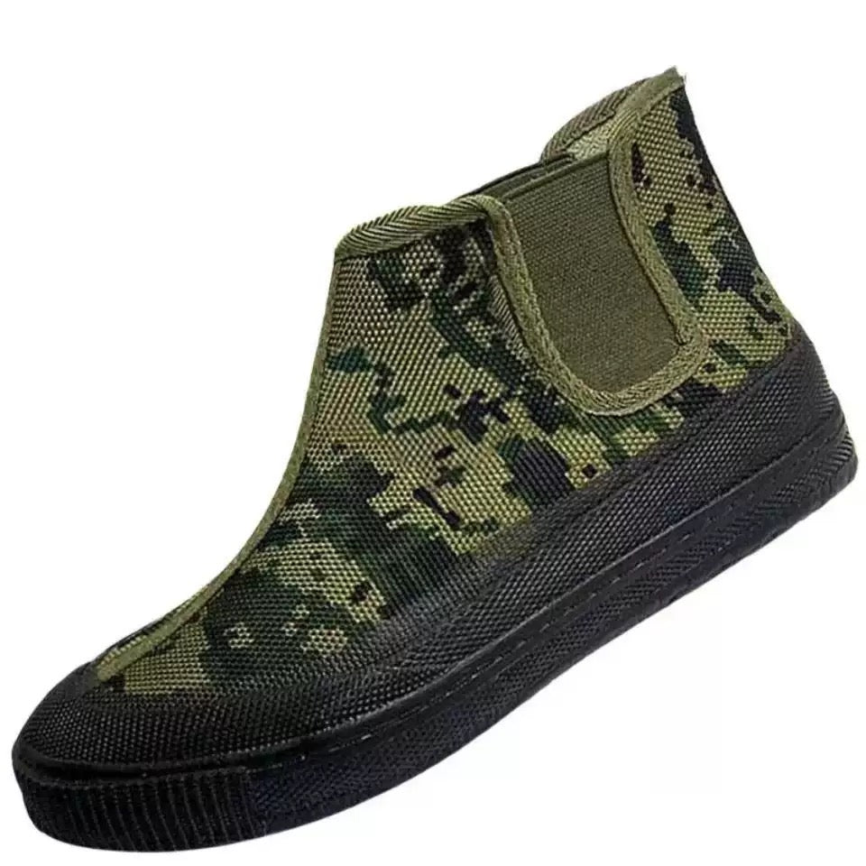 Release shoes camouflage rubber sole men's low top black labor rubber sole labor protection training yellow rubber shoes wholesale & Retails