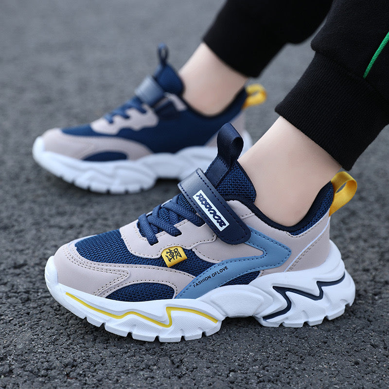 Children's velvet sports shoes 2024 autumn and winter new Korean version girls' warm cotton shoes boys' casual soft soled Forrest Gump shoes